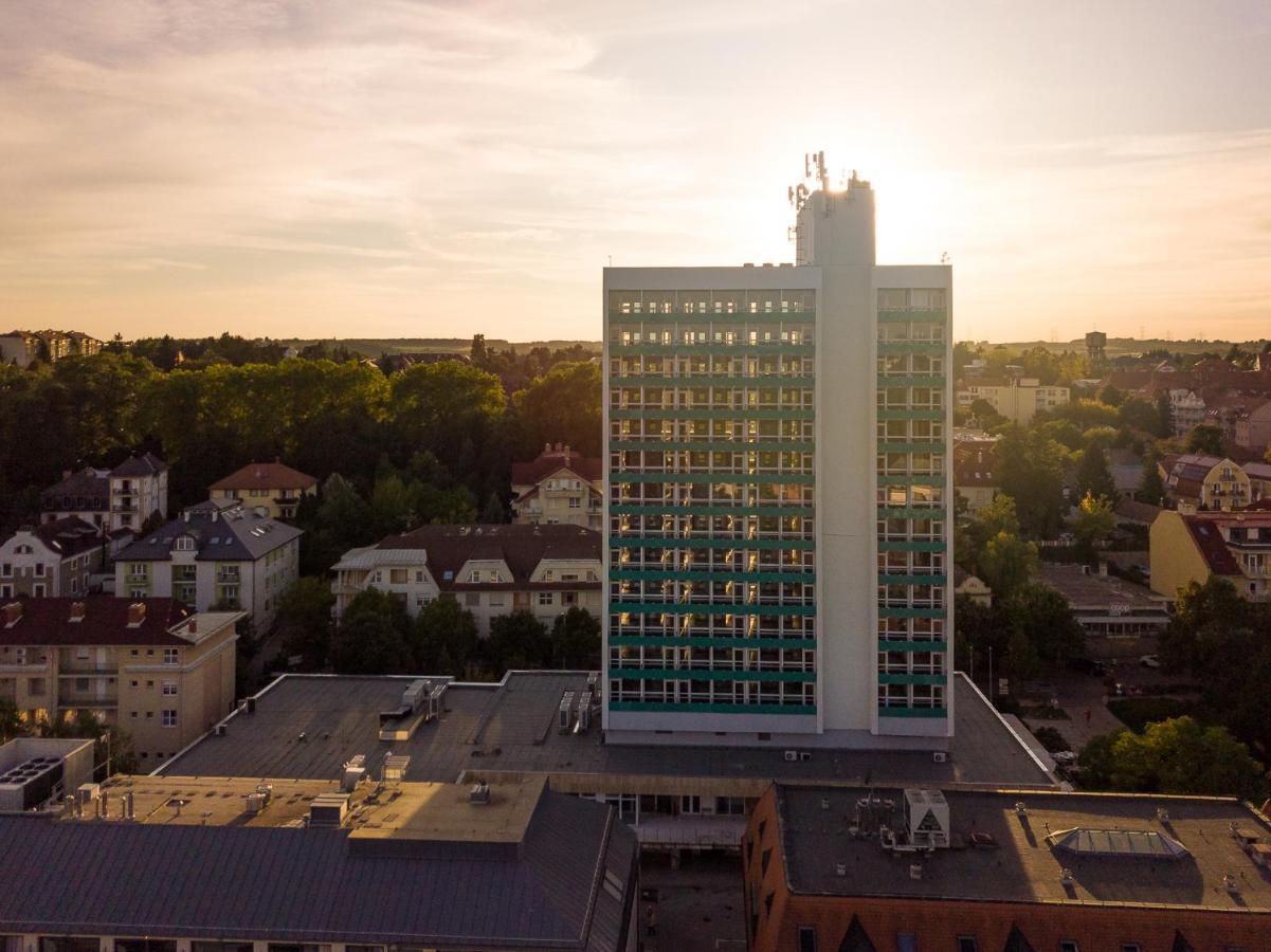 Hunguest Hotel Panorama Heviz Exterior photo